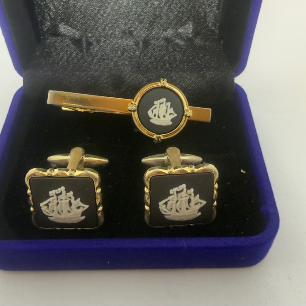 Wedgwood Gold and Black Nautical Cufflinks Set  Vintage #10
